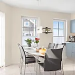 Apartment 3 Bedroom Amazing In Bogense